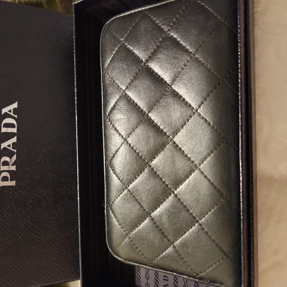 Prada Saffiano Fiocco Quilted leather Wallet with FULL INCLUSION - Picture 3 of 9
